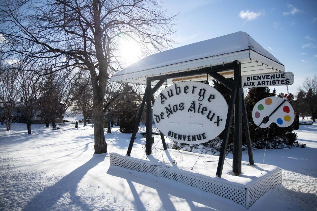 Auberge De Nos Aieux Les Éboulements Exteriér fotografie